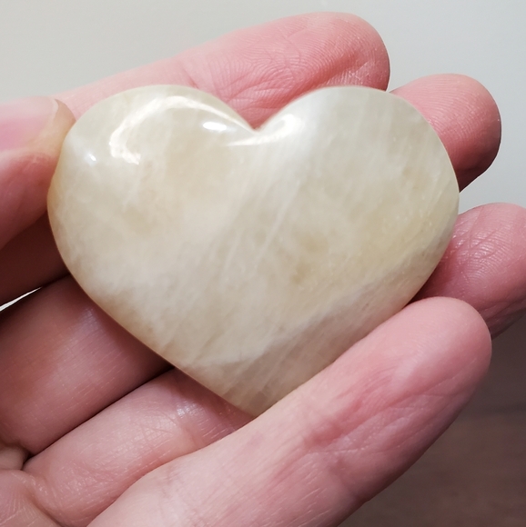 Moonstone Crystal Heart - Picture 3 of 16